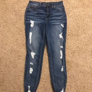 High-waisted skinny destructed jeans/jeggings